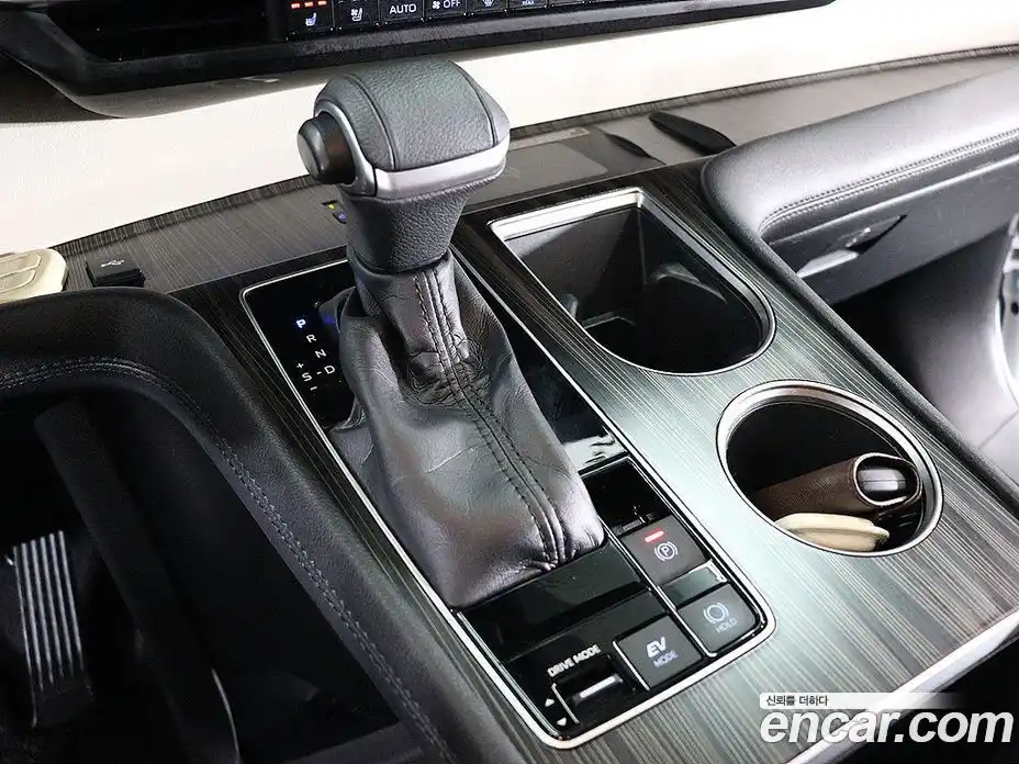 Toyota Sienna 2023 2.5 Автомат в Москве № 170180, фото 8