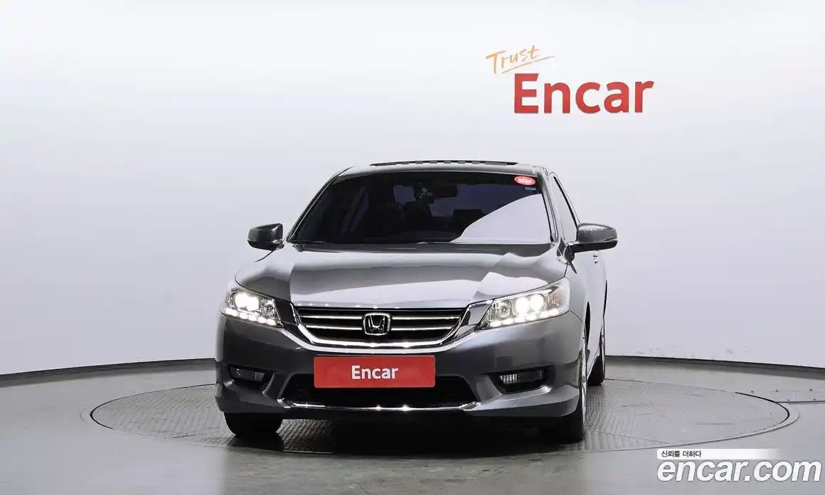 Honda Accord 2015 2.4 Автомат в Москве № 170607, фото 19