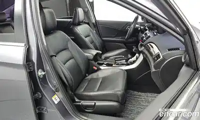 Honda Accord 2015 2.4 Автомат в Москве № 170607, миниатюра 6