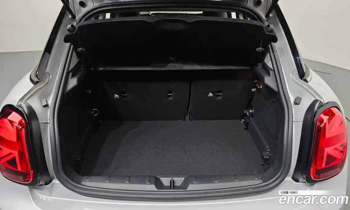 Mini Cooper 2022 2.0 Автомат в Москве № 177363, фото 20