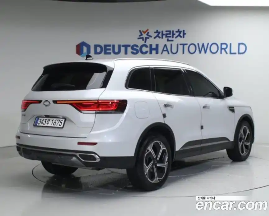 Renault QM6 2024 2.0 Автомат в Москве № 177611, фото 3