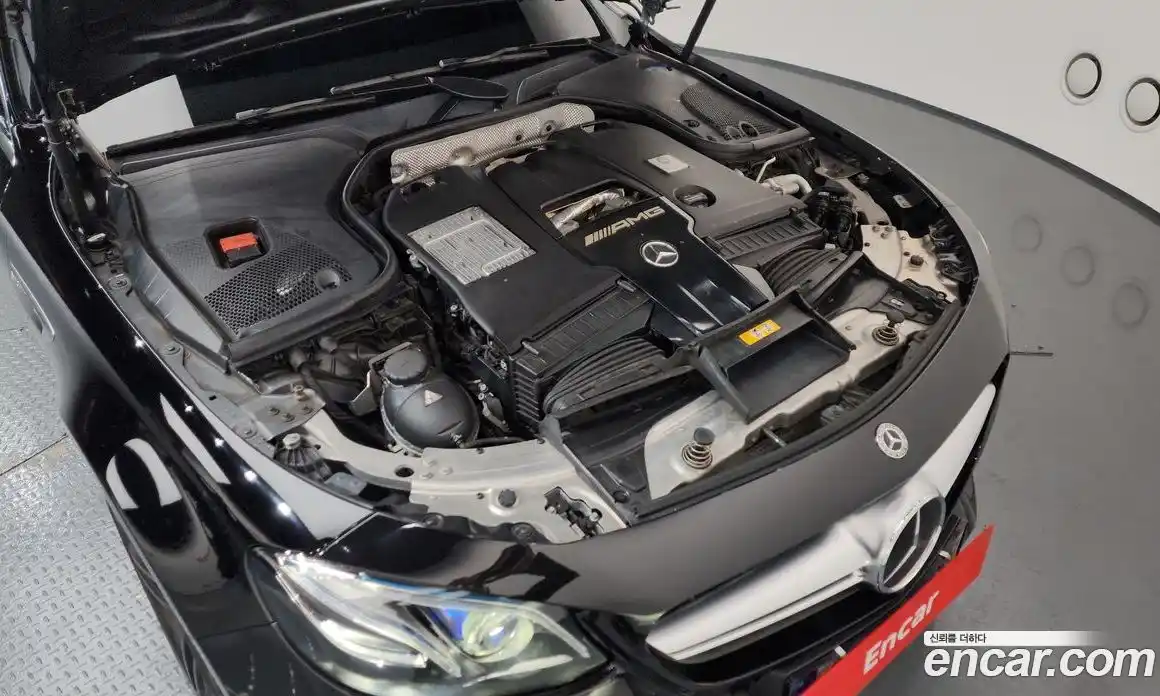 Mercedes-Benz E-Class 2018 4.0 Автомат в Москве № 180266, фото 20