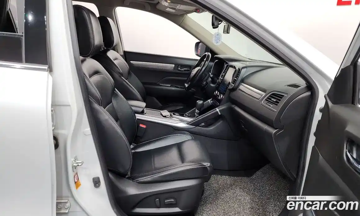 Renault QM6 2017 2.0 Автомат в Москве № 183221, фото 16