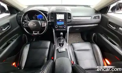 Renault QM6 2017 2.0 Автомат в Москве № 183221, миниатюра 4