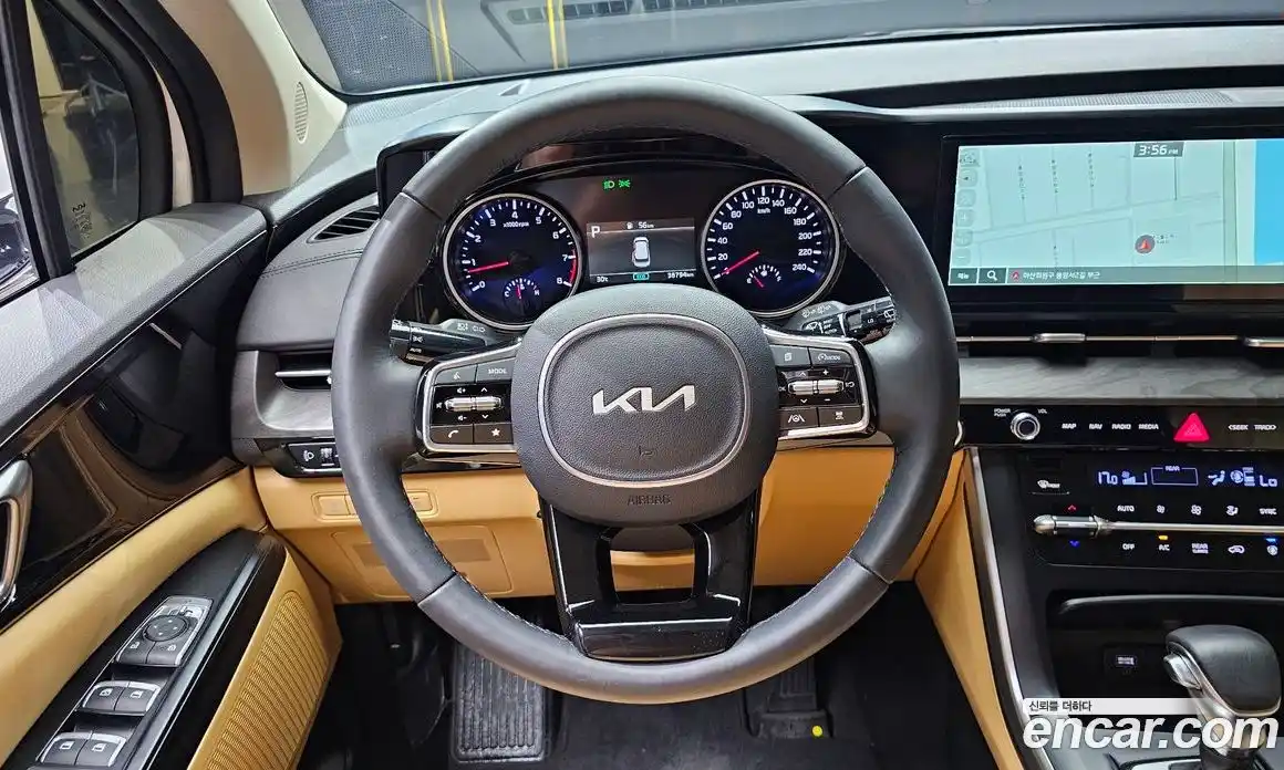 Kia Canival 2023 3.5 Автомат в Москве № 186757, фото 14