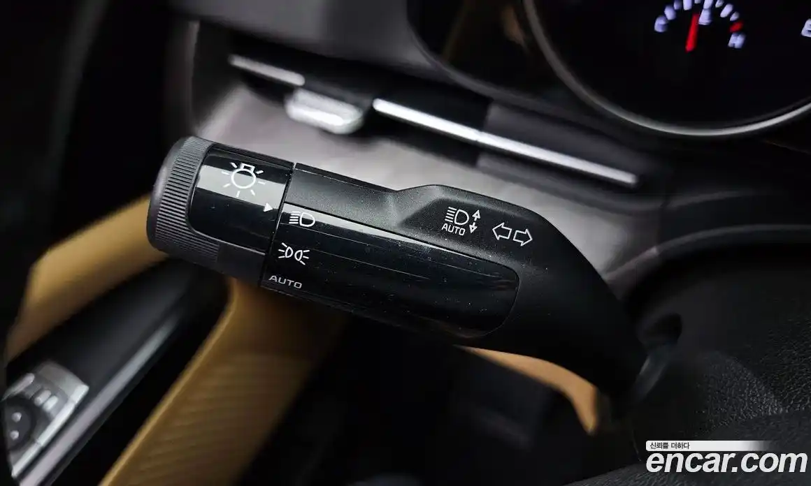 Kia Canival 2023 3.5 Автомат в Москве № 186757, фото 16