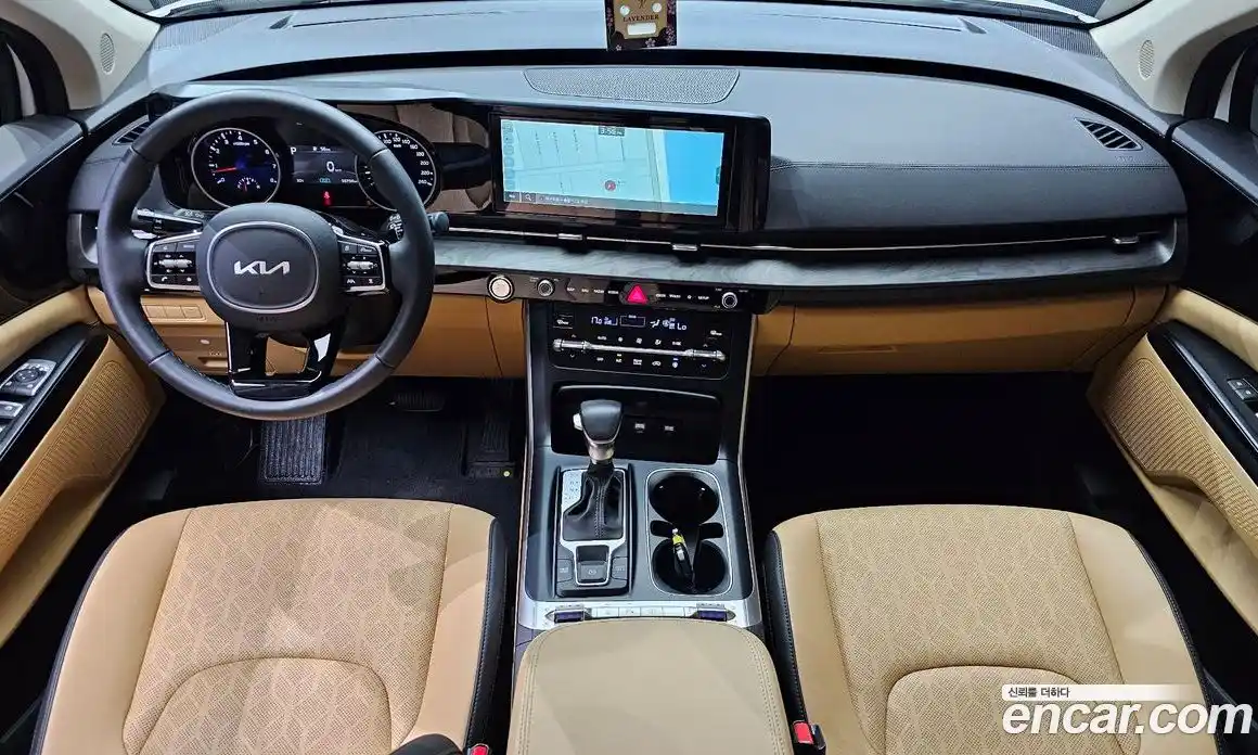 Kia Canival 2023 3.5 Автомат в Москве № 186757, фото 17