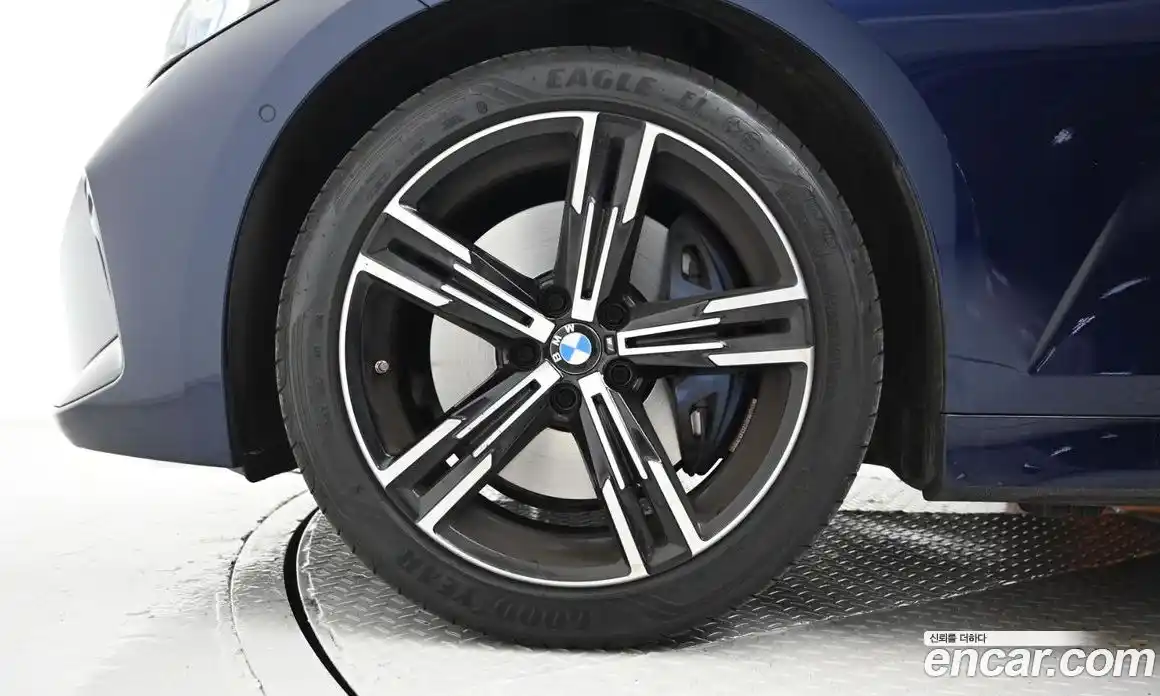 BMW 3-Series 2025 2.0 Автомат в Москве № 187345, фото 5