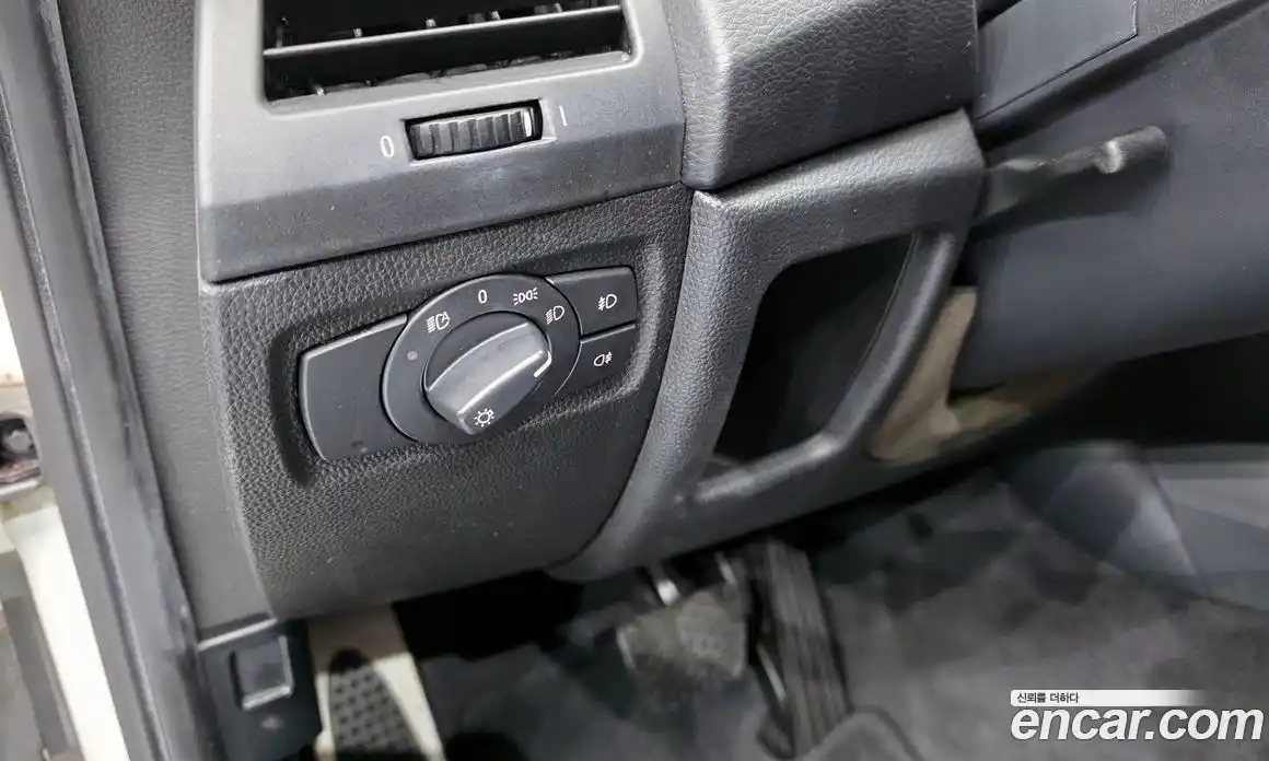 BMW 1-Series 2011 2.0 Автомат в Москве № 192742, фото 15