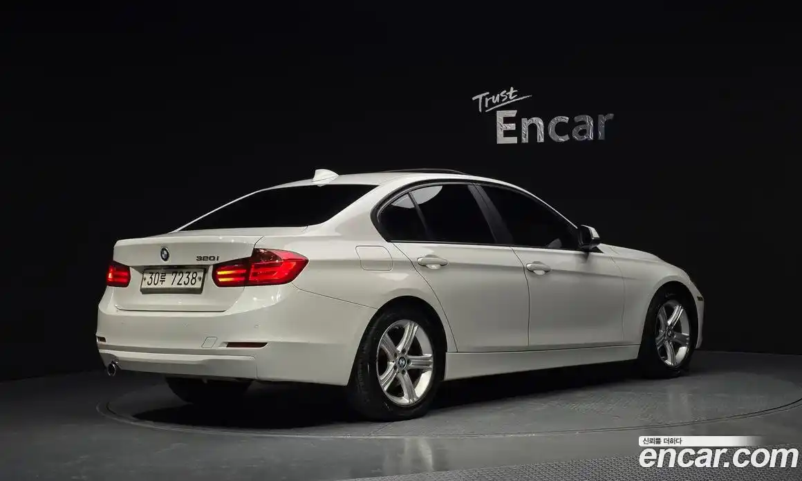 BMW 3-Series 2015 2.0 Автомат в Москве № 192782, фото 13