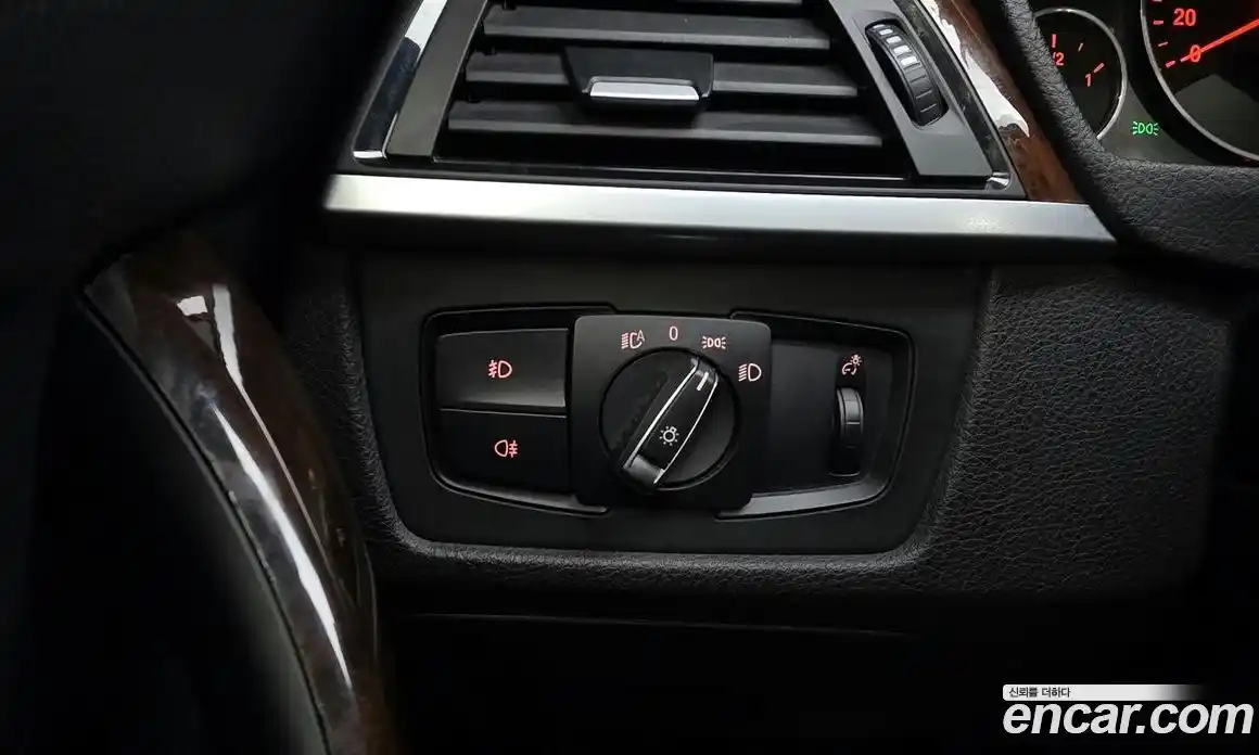 BMW 3-Series 2015 2.0 Автомат в Москве № 192782, фото 18