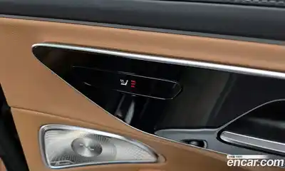 Mercedes-Benz E-Class 2025 2.0 Автомат в Москве № 193813, миниатюра 3