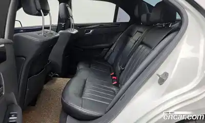 Mercedes-Benz E-Class, 2016