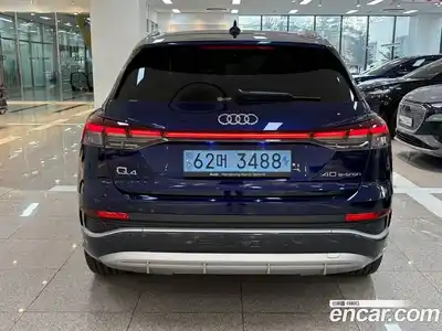 Audi Q4 e-tron 2023 1.0 Автомат в Москве № 195574, миниатюра 4