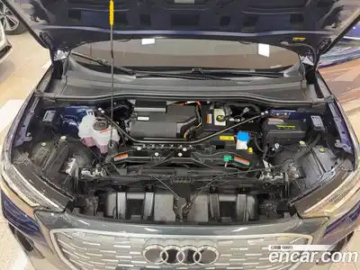 Audi Q4 e-tron 2023 1.0 Автомат в Москве № 195574, миниатюра 6