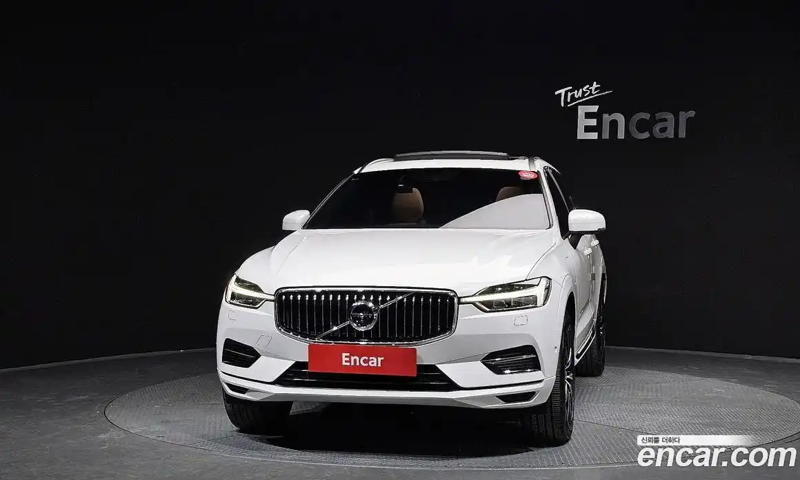 Volvo XC60 2021 2.0 Автомат в Москве № 196989, фото 14