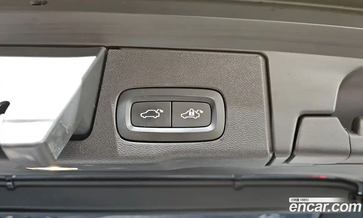 Volvo XC60 2021 2.0 Автомат в Москве № 196989, фото 15