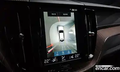 Volvo XC60 2021 2.0 Автомат в Москве № 196989, миниатюра 6