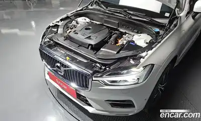 Volvo XC60 2021 2.0 Автомат в Москве № 196989, миниатюра 10