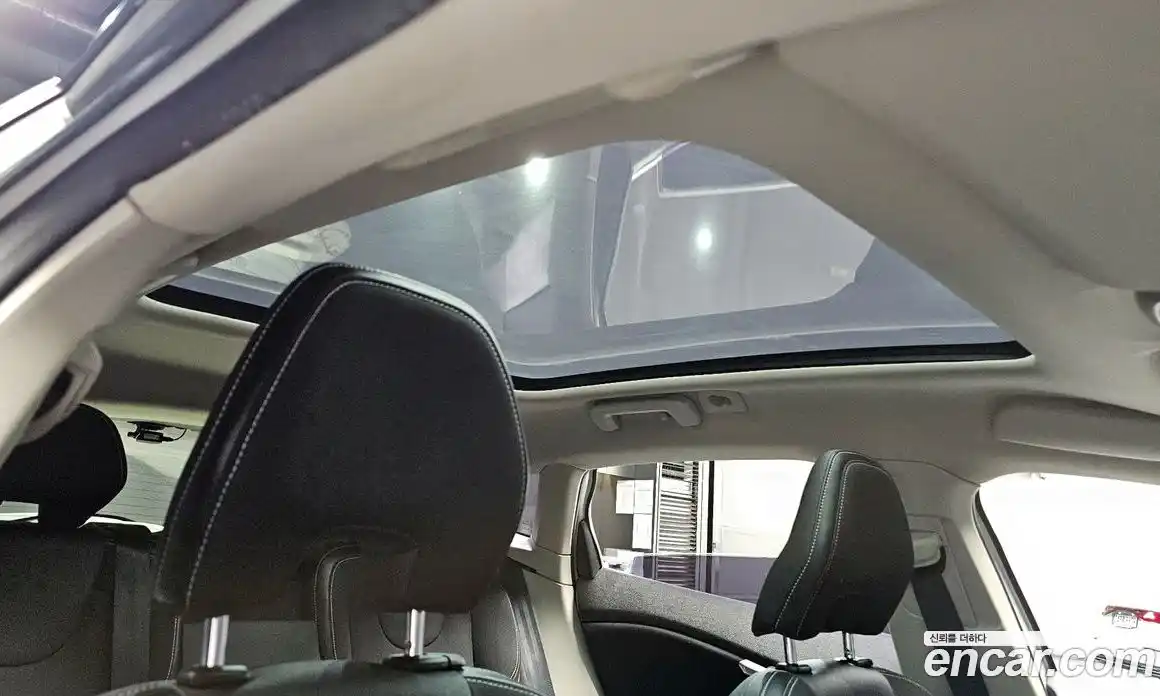 Volvo V40 2015 1.6 Автомат в Москве № 197072, фото 7