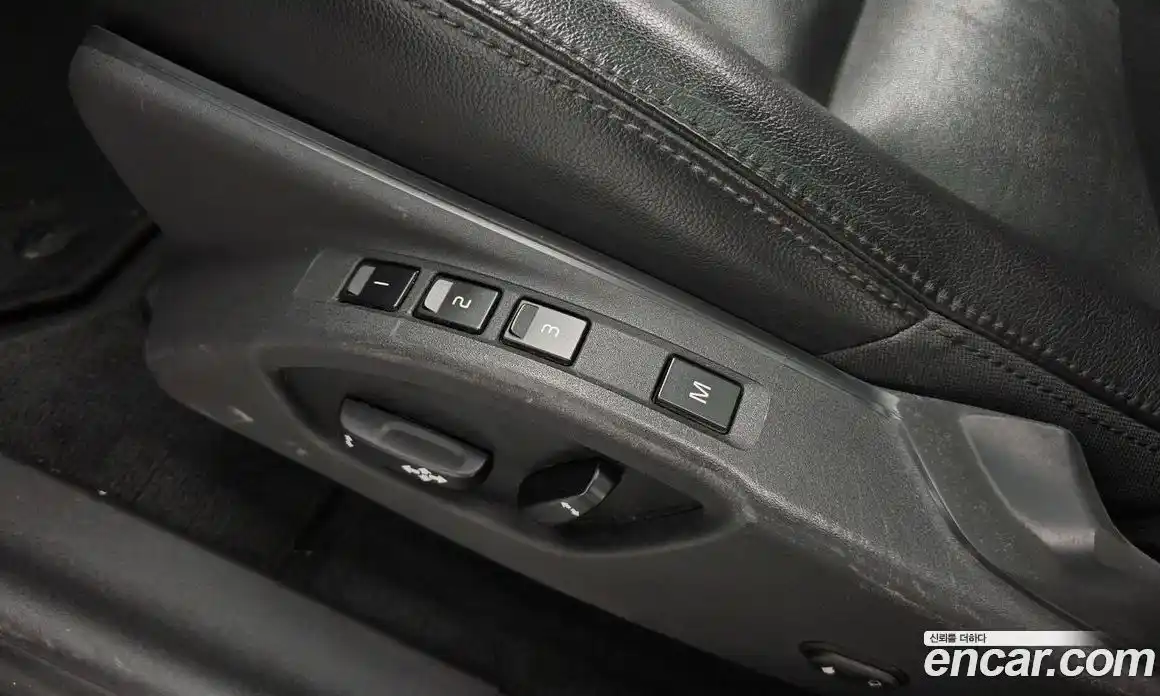 Volvo XC60 2015 2.0 Автомат в Москве № 197090, фото 3