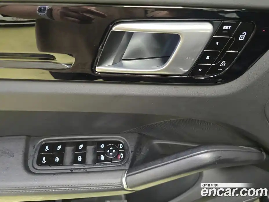 Porsche Cayenne 2020 3.0 Автомат в Москве № 197368, фото 16