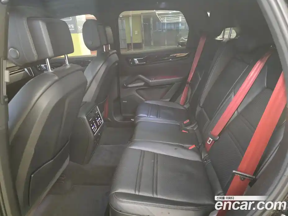 Porsche Cayenne 2020 3.0 Автомат в Москве № 197368, фото 17