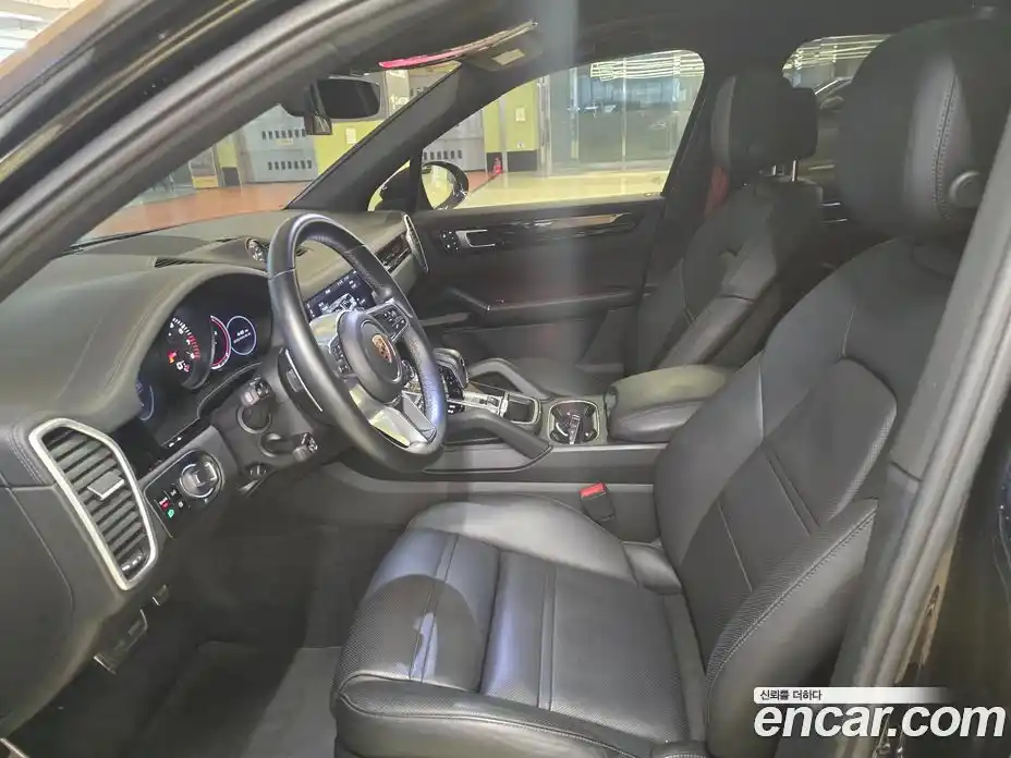 Porsche Cayenne 2020 3.0 Автомат в Москве № 197368, фото 9