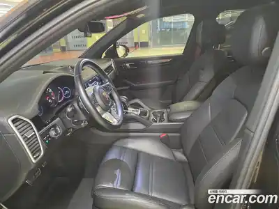 Porsche Cayenne 2020 3.0 Автомат в Москве № 197368, миниатюра 9