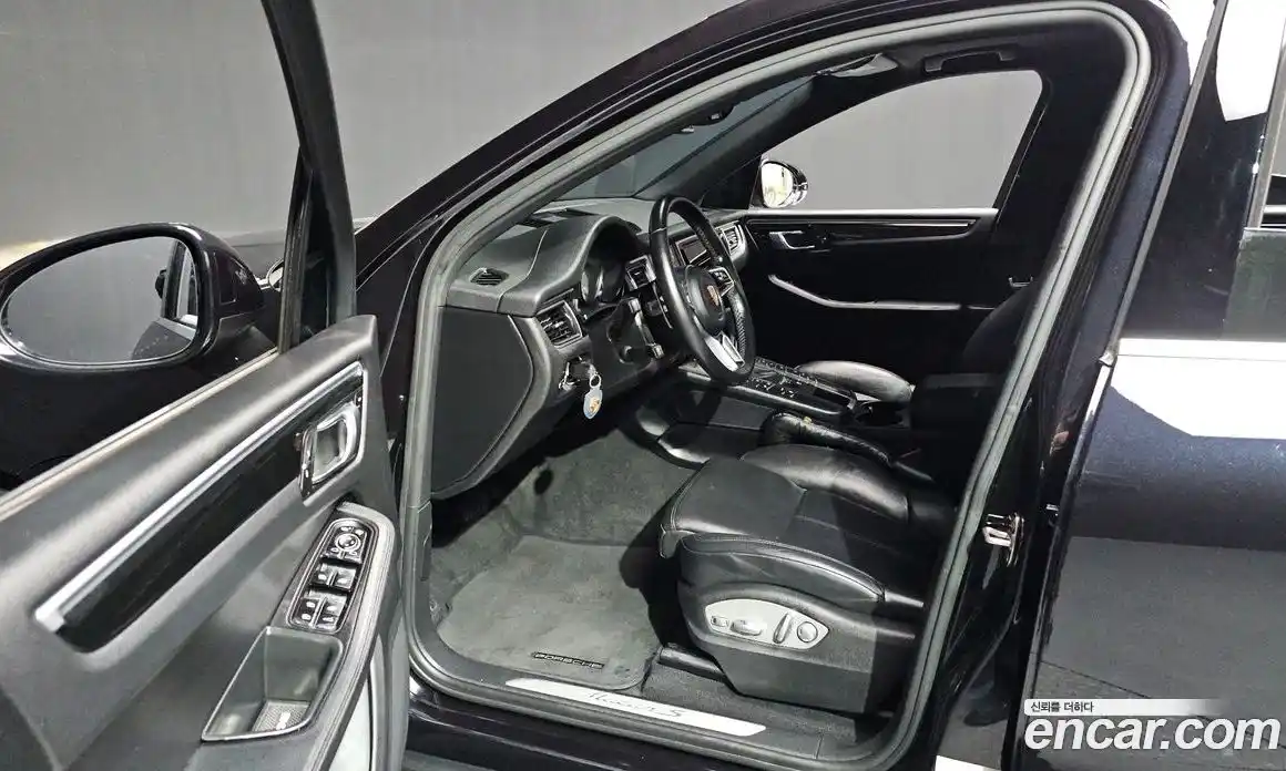 Porsche Macan 2017 3.0 Автомат в Москве № 197574, фото 18