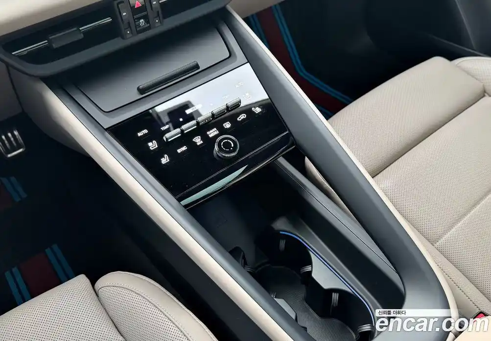 Porsche Macan 2025 0.2 Автомат в Москве № 197810, фото 18