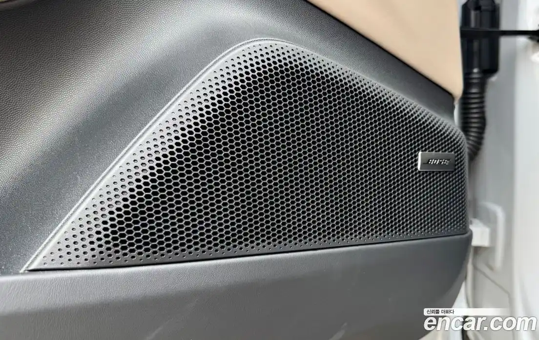 Porsche Macan 2025 0.2 Автомат в Москве № 197810, фото 19