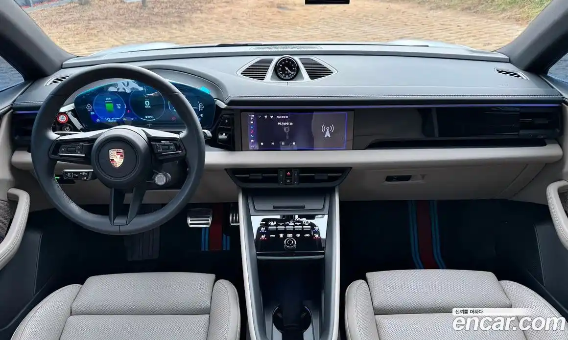 Porsche Macan 2025 0.2 Автомат в Москве № 197810, фото 9