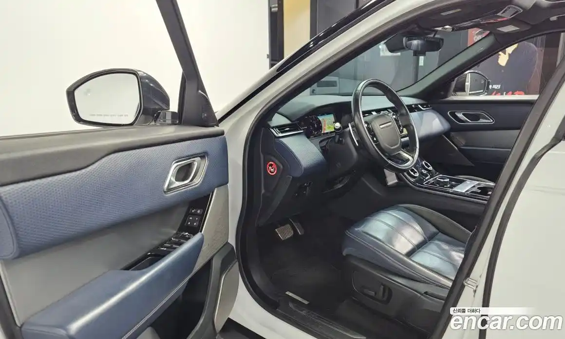 Land Rover Range-Rover Velar 2018 2.0 Автомат в Москве № 198145, фото 13