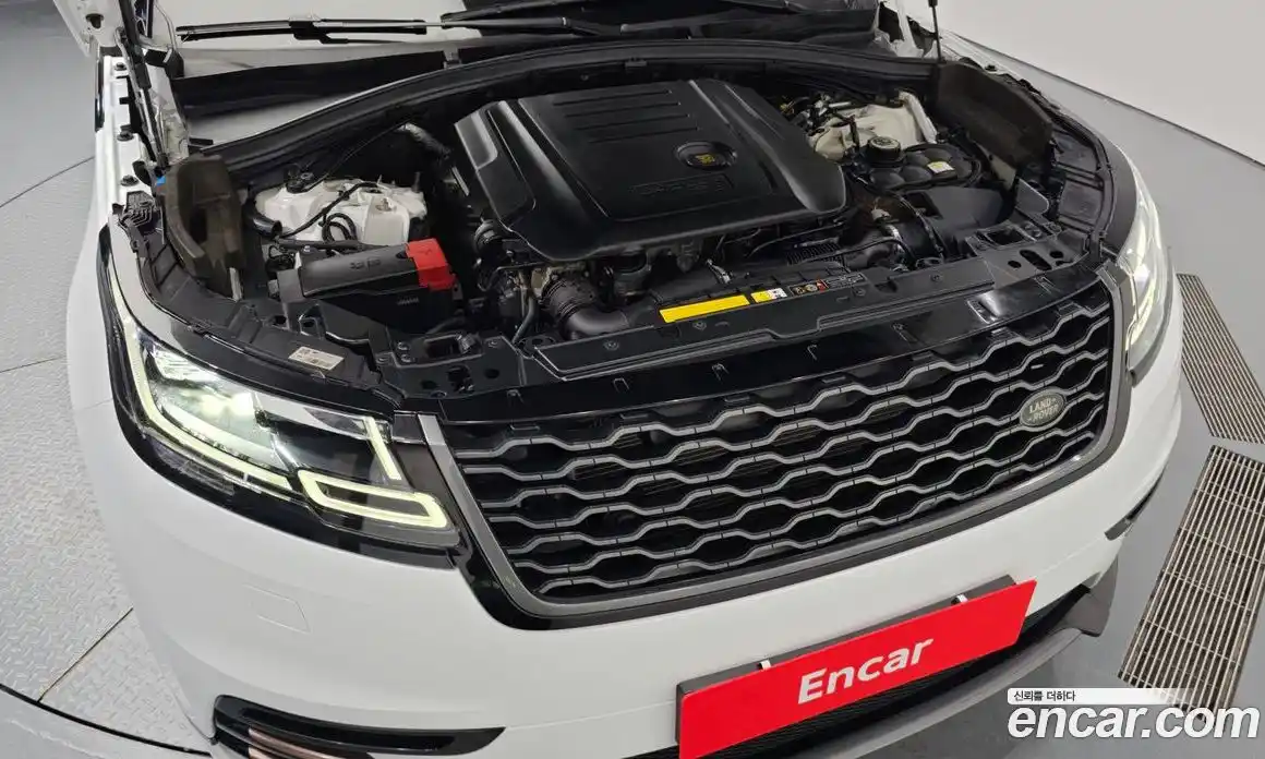 Land Rover Range-Rover Velar 2018 2.0 Автомат в Москве № 198145, фото 7