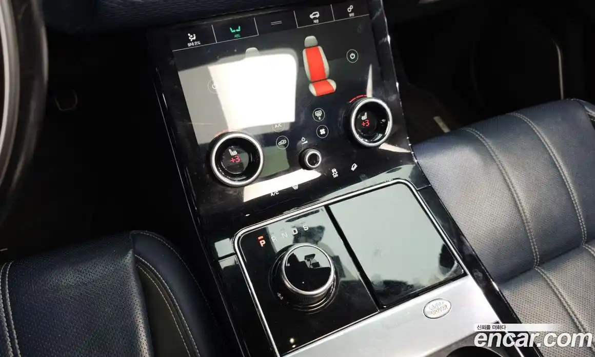 Land Rover Range-Rover Velar 2018 2.0 Автомат в Москве № 198145, фото 8