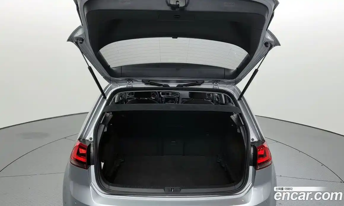 Volkswagen Golf 2014 1.6 Автомат в Москве № 199113, фото 20