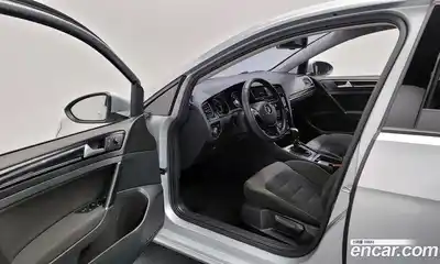 Volkswagen Golf 2014 1.6 Автомат в Москве № 199113, миниатюра 10