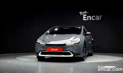 Toyota Prius 2024 2.0 Автомат в Москве № 199585, миниатюра 11