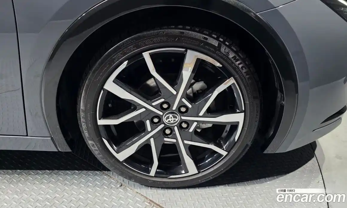 Toyota Prius 2024 2.0 Автомат в Москве № 199585, фото 17