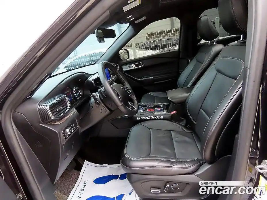 Ford Explorer 2020 2.3 Автомат в Москве № 199837, фото 10