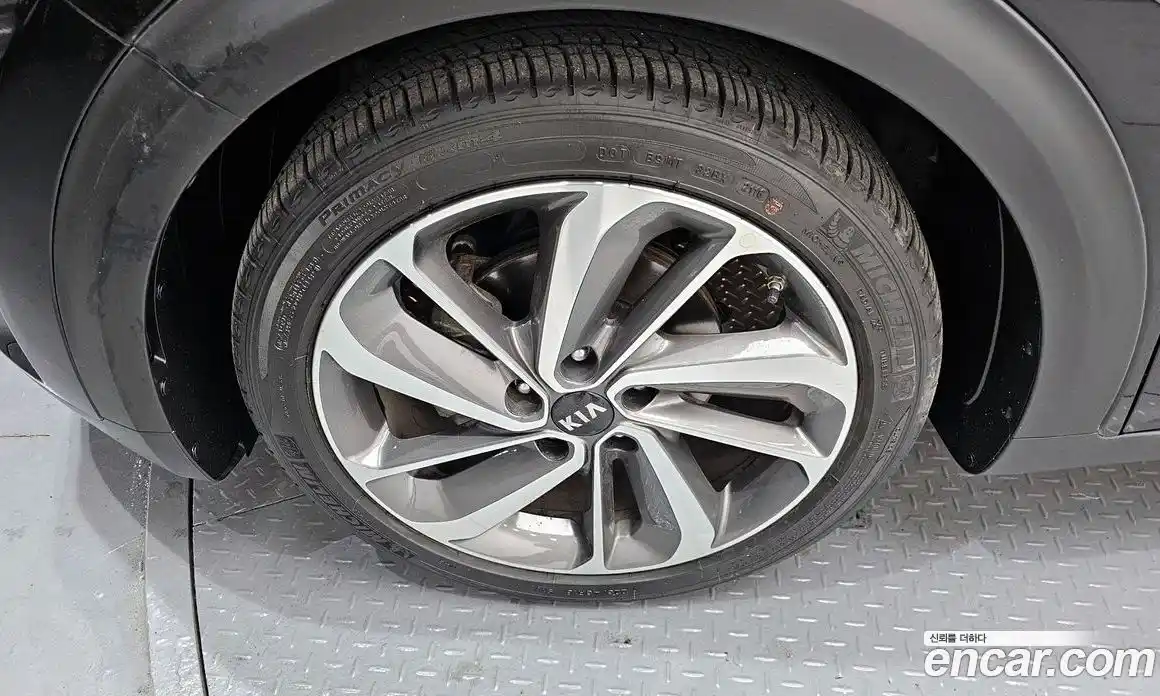 Kia Niro 2017 1.6 Автомат в Москве № 21277, фото 11