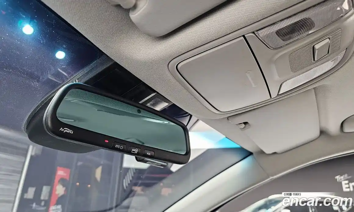 Kia Niro 2017 1.6 Автомат в Москве № 21277, фото 16