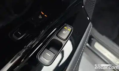 Kia Niro 2017 1.6 Автомат в Москве № 21277, миниатюра 4