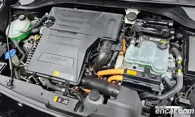 Kia Niro 2017 1.6 Автомат в Москве № 21277, миниатюра 7