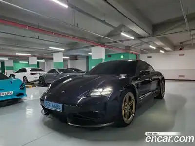 Porsche Taycan, 2025