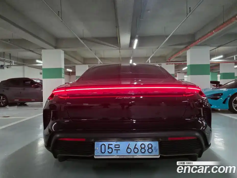 Porsche Taycan 2025 Автомат в Москве № 212969, фото 4