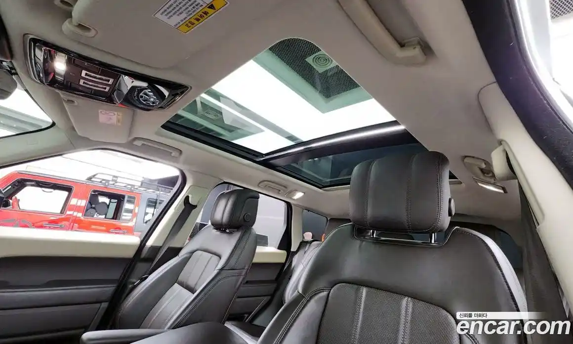 Land Rover Range-Rover Sport 2018 3.0 Автомат в Москве № 213538, фото 15