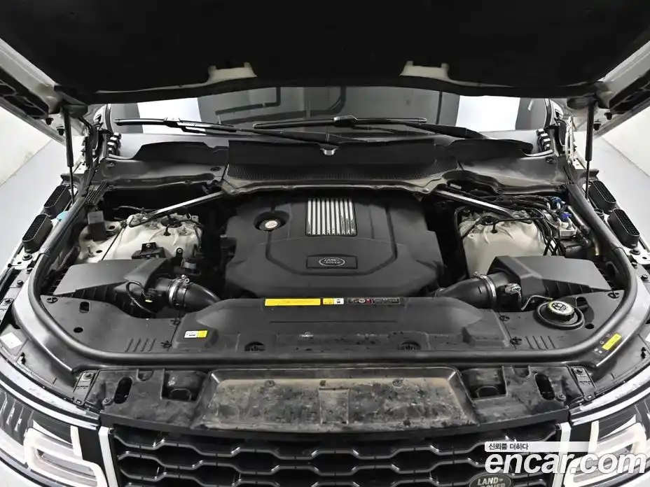 Land Rover Range-Rover Sport 2018 3.0 Автомат в Москве № 213538, фото 6