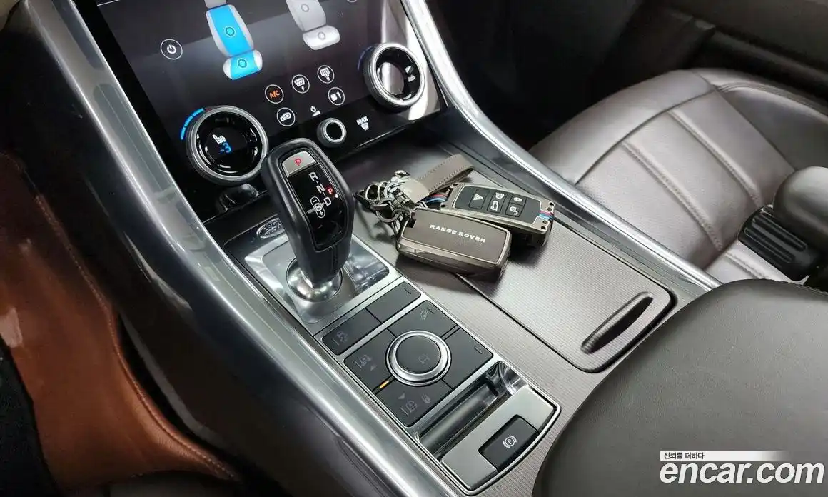 Land Rover Range-Rover Sport 2018 3.0 Автомат в Москве № 213538, фото 9